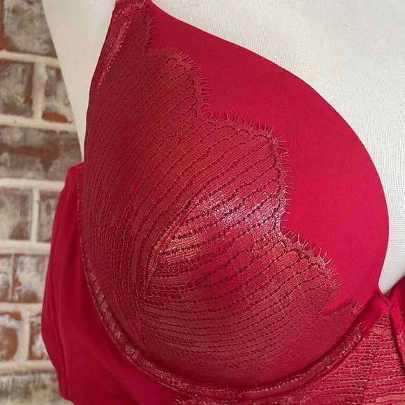 Cacique Red Boost Plunge Appliqué  Underwire Bra - Picture 3 of 13